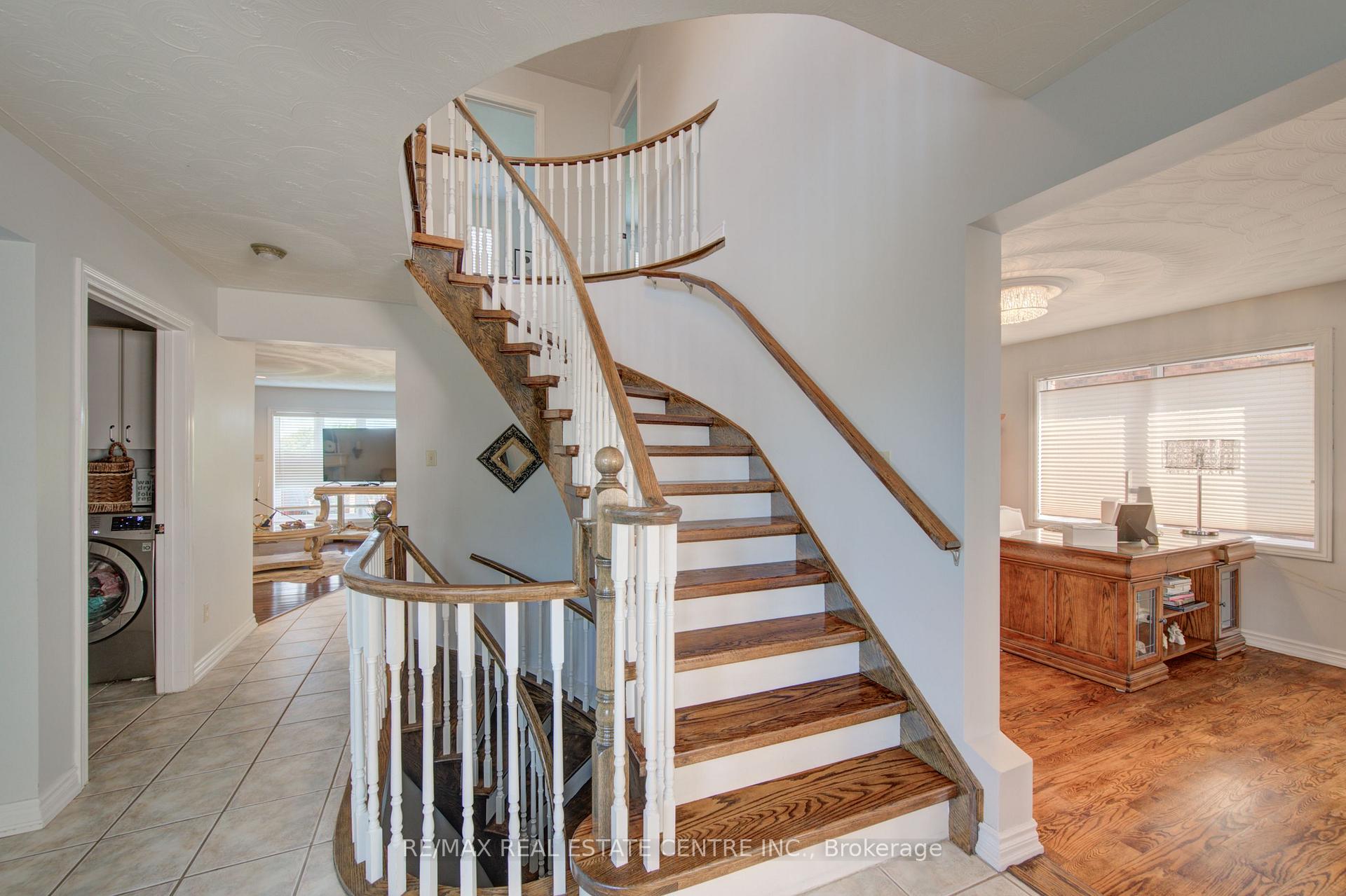 Photo 17 of 51 Copperfield Drive, Cambridge, Christopher-Champlain — HOMEH