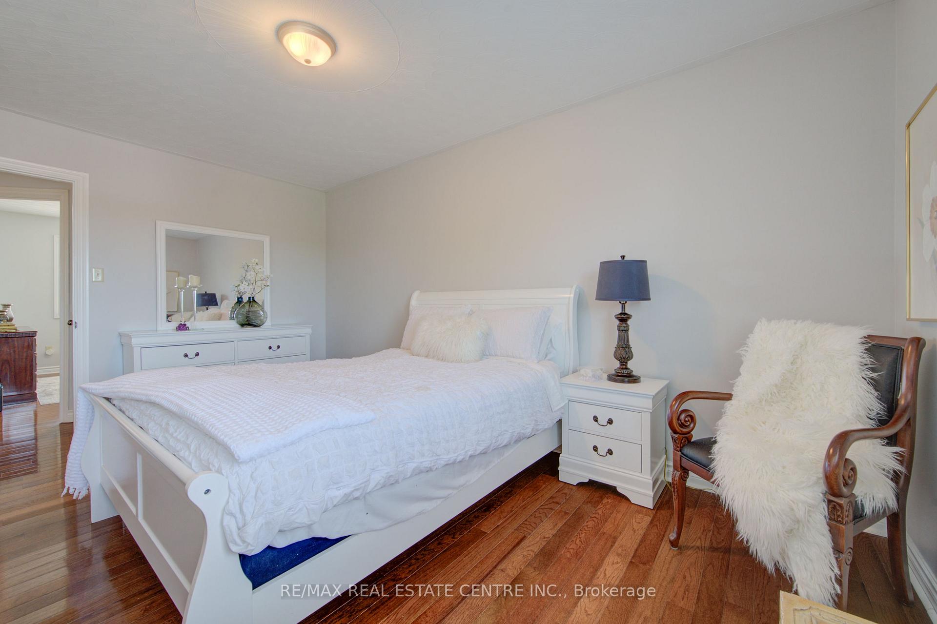Photo 21 of 51 Copperfield Drive, Cambridge, Christopher-Champlain — HOMEH