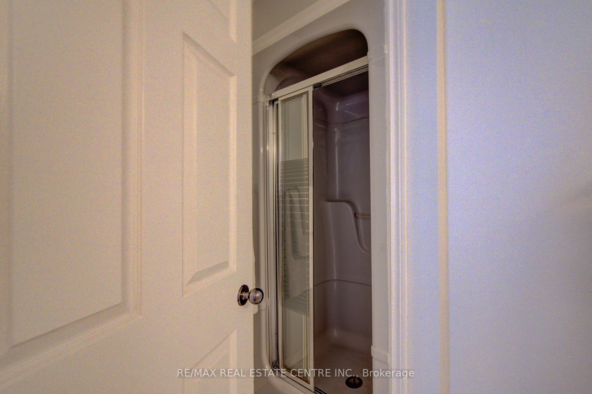 Photo 30 of 51 Copperfield Drive, Cambridge, Christopher-Champlain — HOMEH