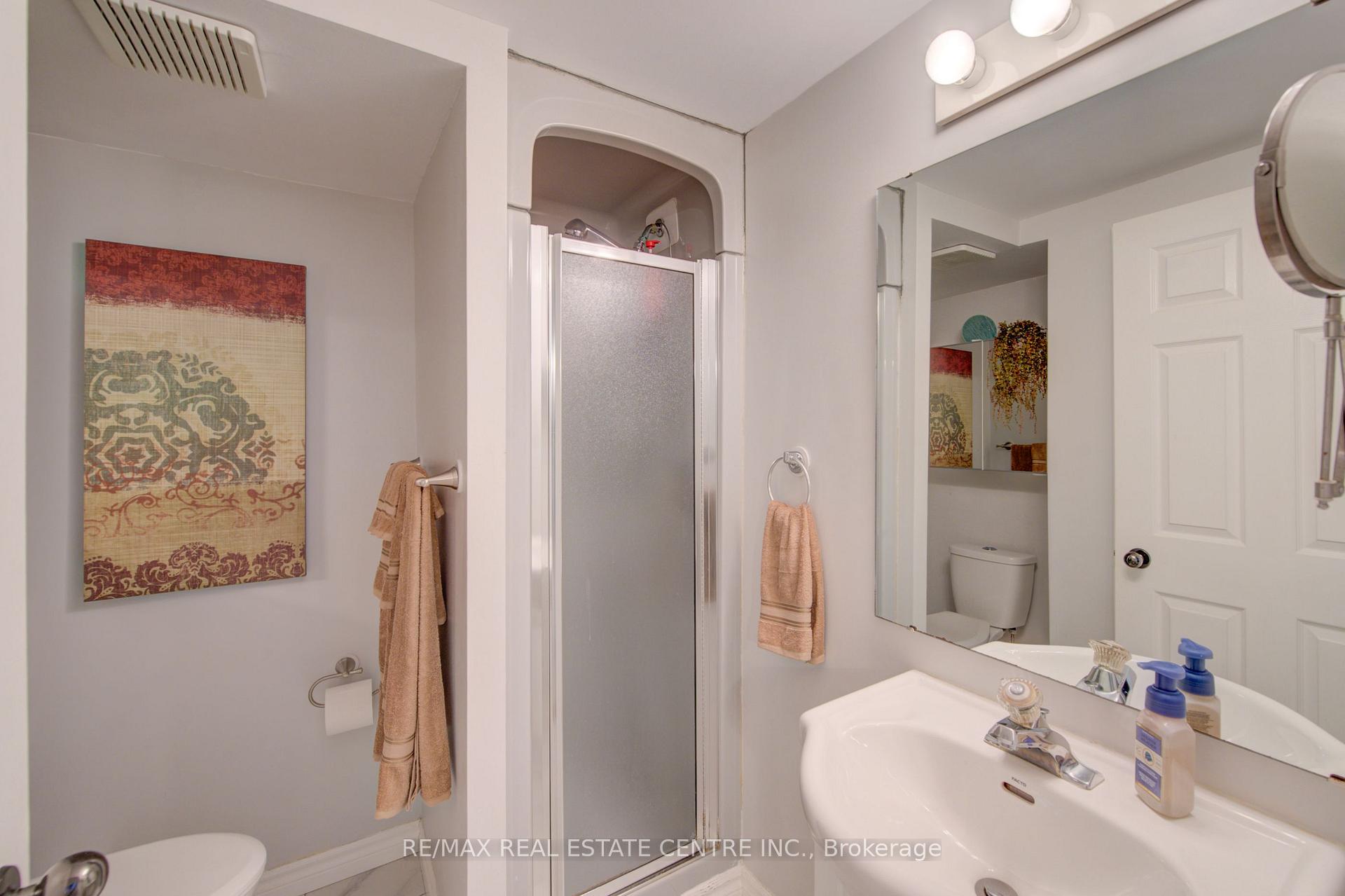 Photo 36 of 51 Copperfield Drive, Cambridge, Christopher-Champlain — HOMEH