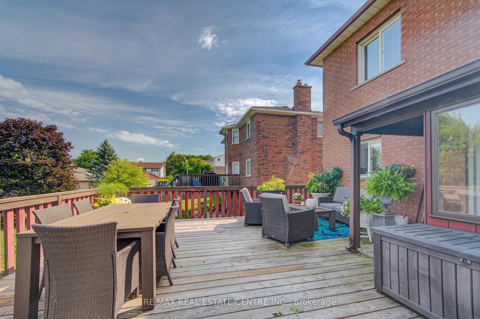 Photo 43 of 51 Copperfield Drive, Cambridge, Christopher-Champlain — HOMEH