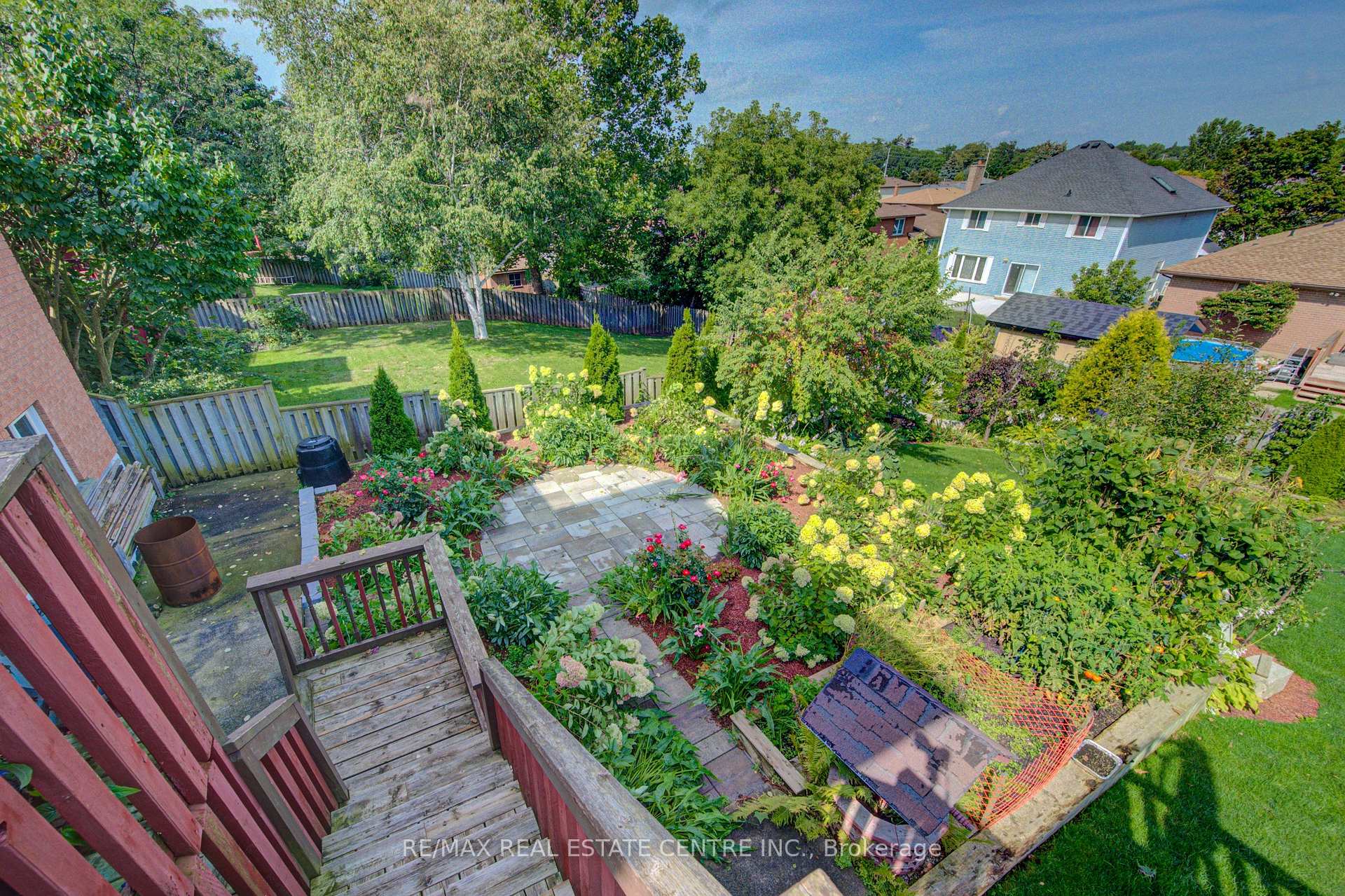Photo 46 of 51 Copperfield Drive, Cambridge, Christopher-Champlain — HOMEH