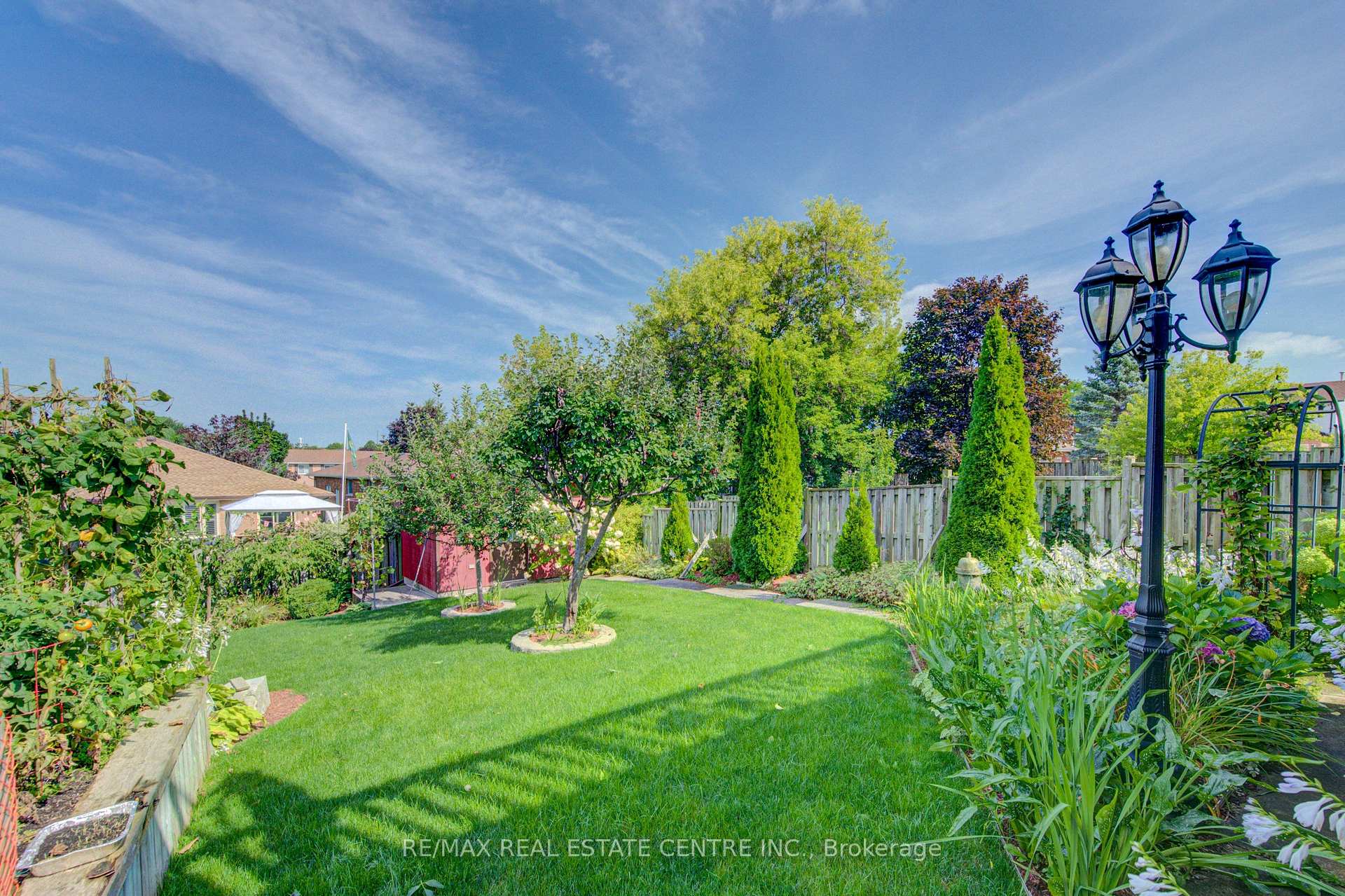 Photo 47 of 51 Copperfield Drive, Cambridge, Christopher-Champlain — HOMEH