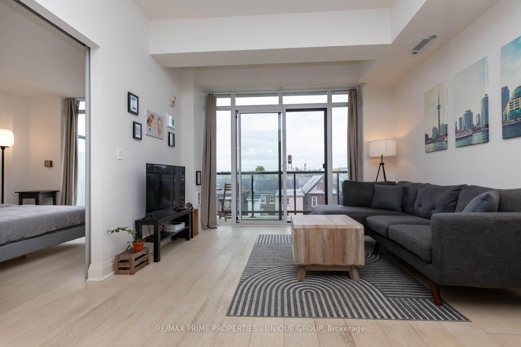 Photo 5 of Unit 304, 245 Perth Avenue, Toronto, Dovercourt-Wallace Emerson-Junction — HOMEH