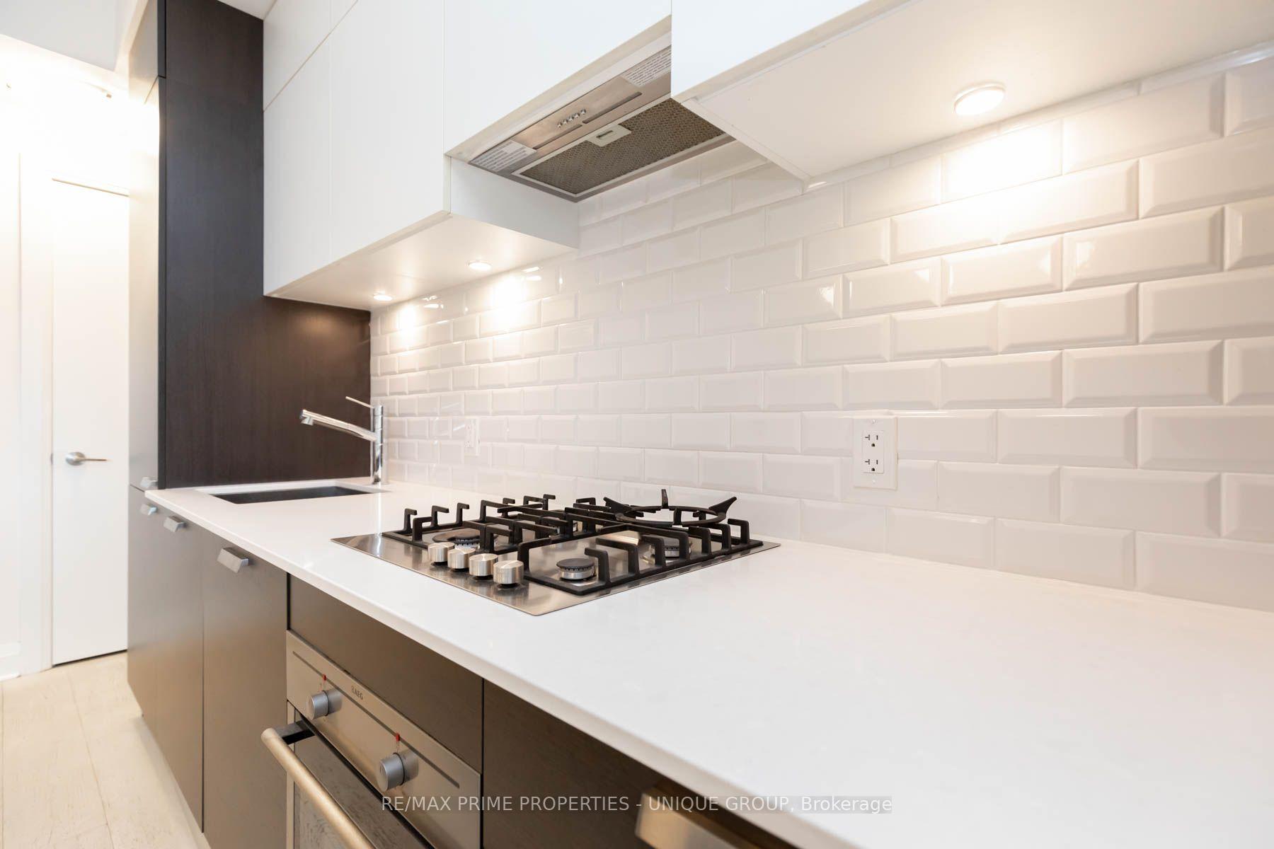 Photo 16 of Unit 304, 245 Perth Avenue, Toronto, Dovercourt-Wallace Emerson-Junction — HOMEH