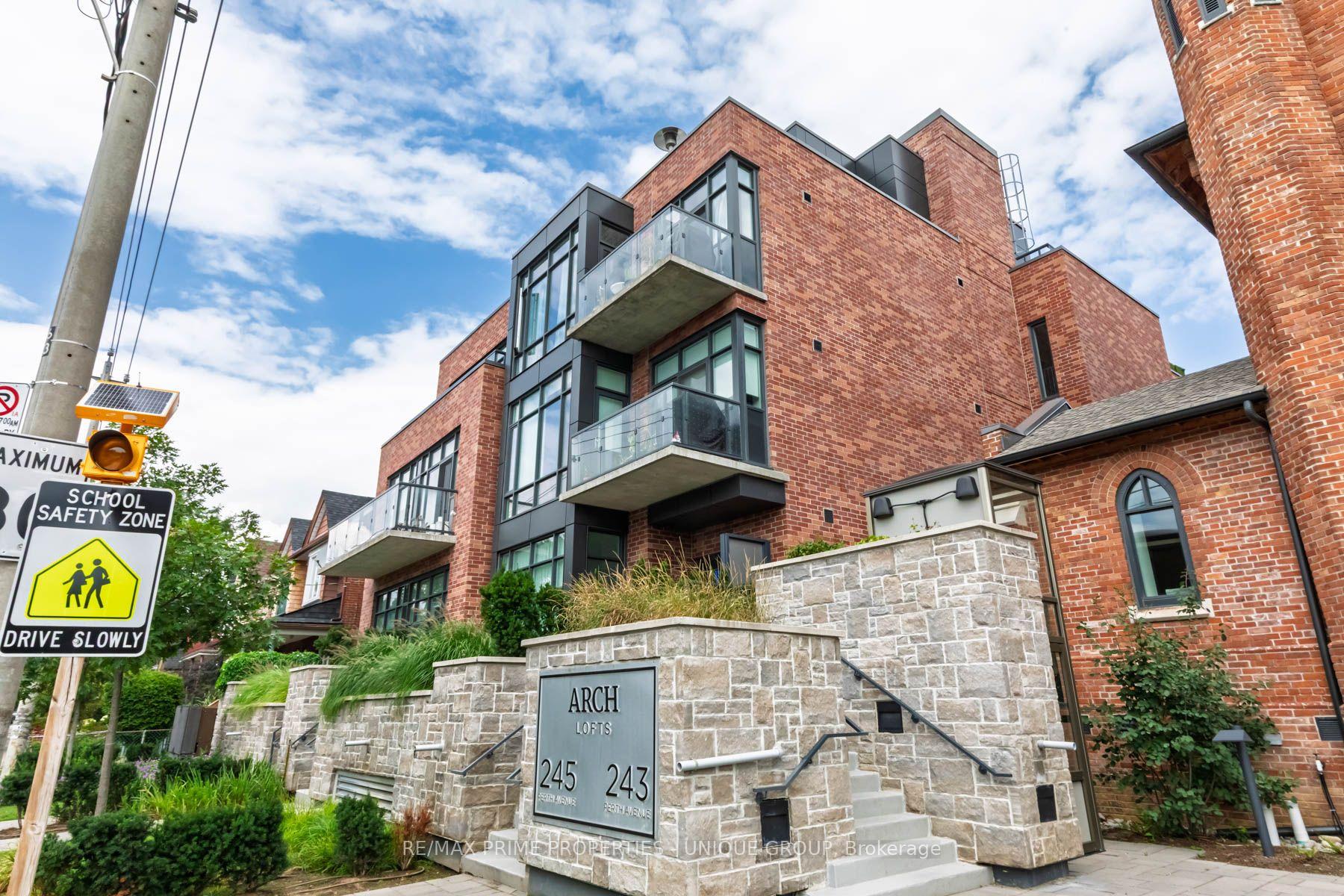 Photo 37 of Unit 304, 245 Perth Avenue, Toronto, Dovercourt-Wallace Emerson-Junction — HOMEH