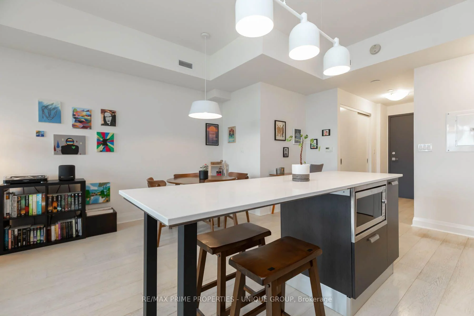 Photo 15 of Unit 304, 245 Perth Avenue, Toronto, Dovercourt-Wallace Emerson-Junction — HOMEH