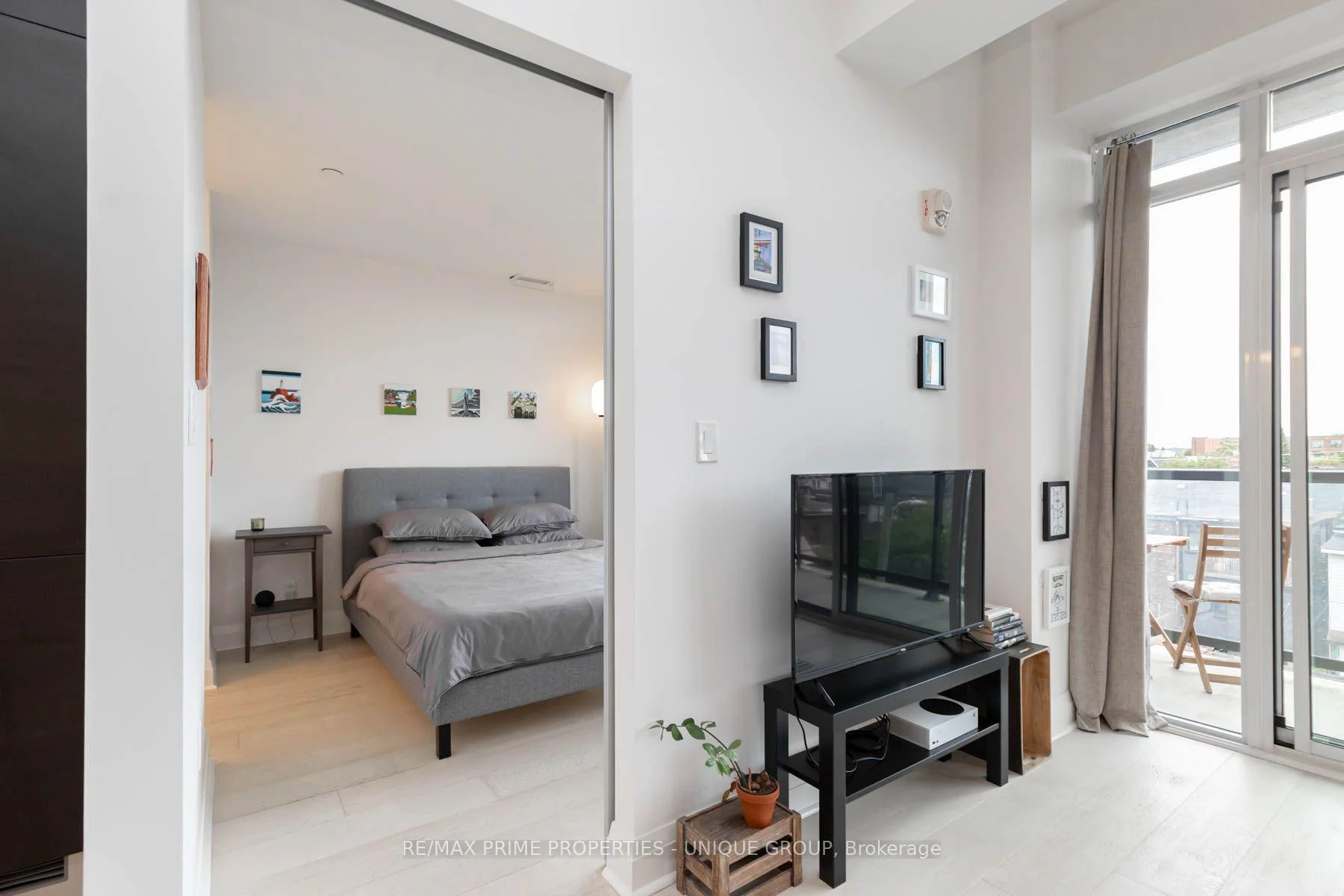 Photo 24 of Unit 304, 245 Perth Avenue, Toronto, Dovercourt-Wallace Emerson-Junction — HOMEH