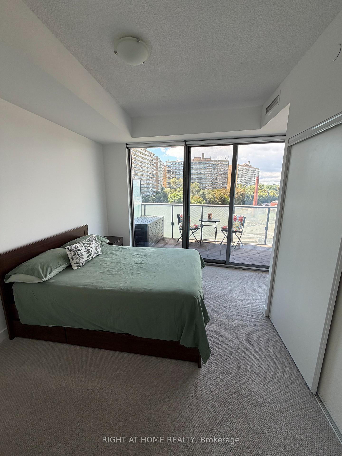 Photo 10 of Unit 704, 1815 Yonge Street, Toronto, Mount Pleasant West — HOMEH