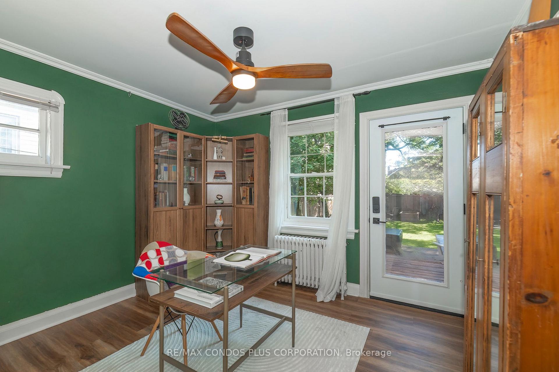 Photo 14 of 11 Elton Crescent, Etobicoke, Long Branch — HOMEH
