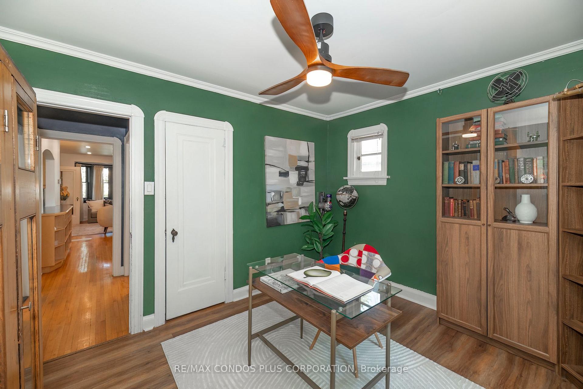 Photo 15 of 11 Elton Crescent, Etobicoke, Long Branch — HOMEH