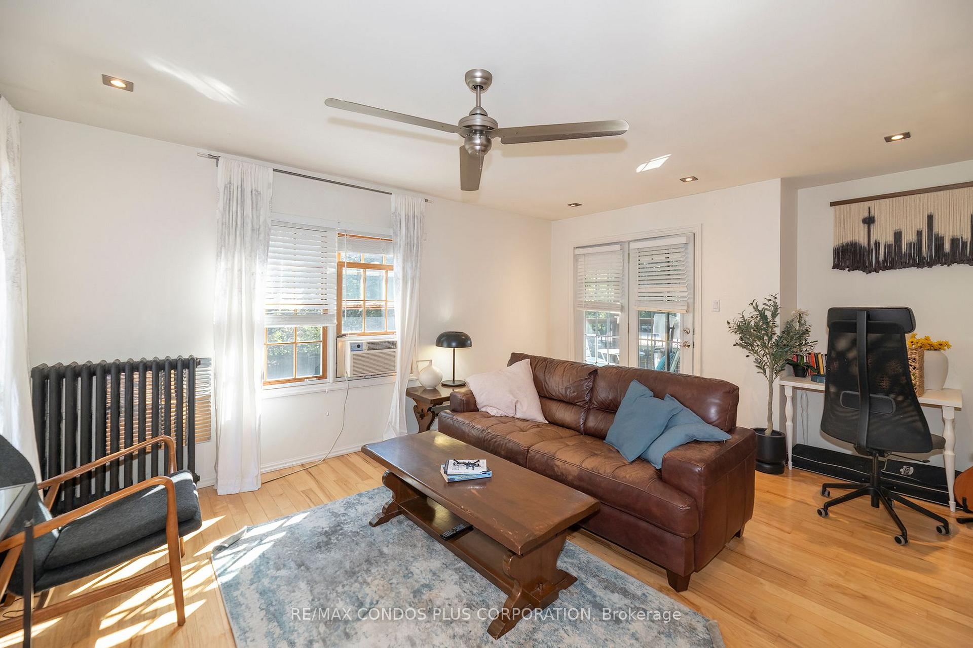 Photo 27 of 11 Elton Crescent, Etobicoke, Long Branch — HOMEH