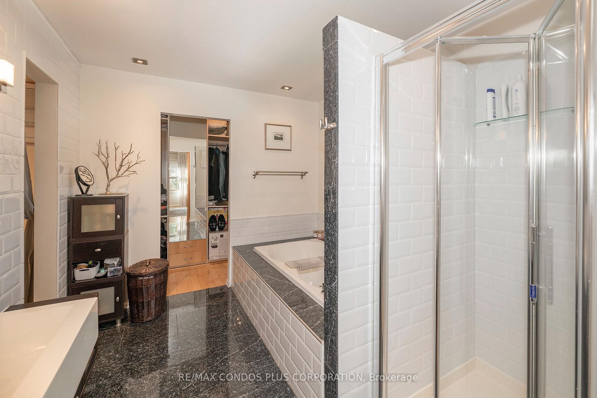Photo 31 of 11 Elton Crescent, Etobicoke, Long Branch — HOMEH