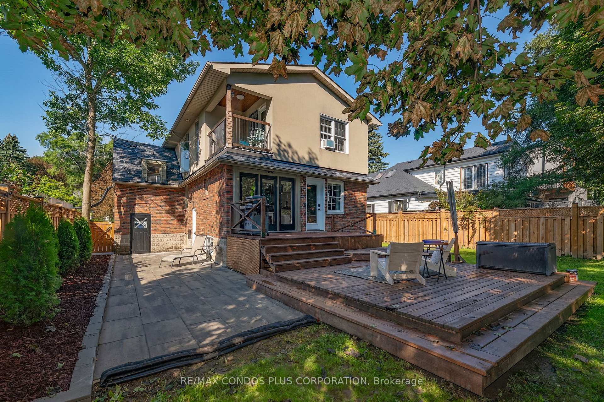 Photo 33 of 11 Elton Crescent, Etobicoke, Long Branch — HOMEH