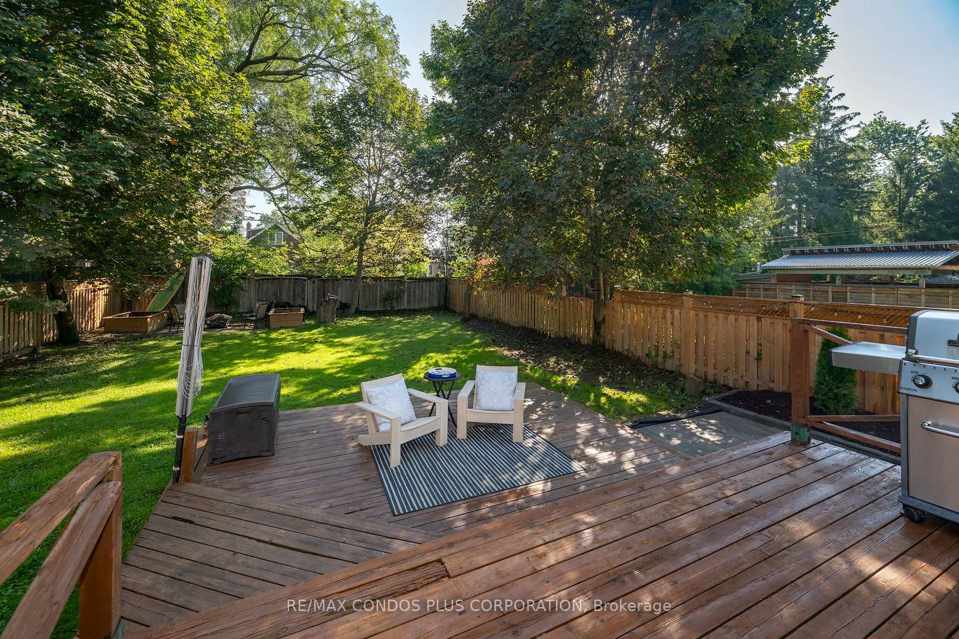 Photo 34 of 11 Elton Crescent, Etobicoke, Long Branch — HOMEH