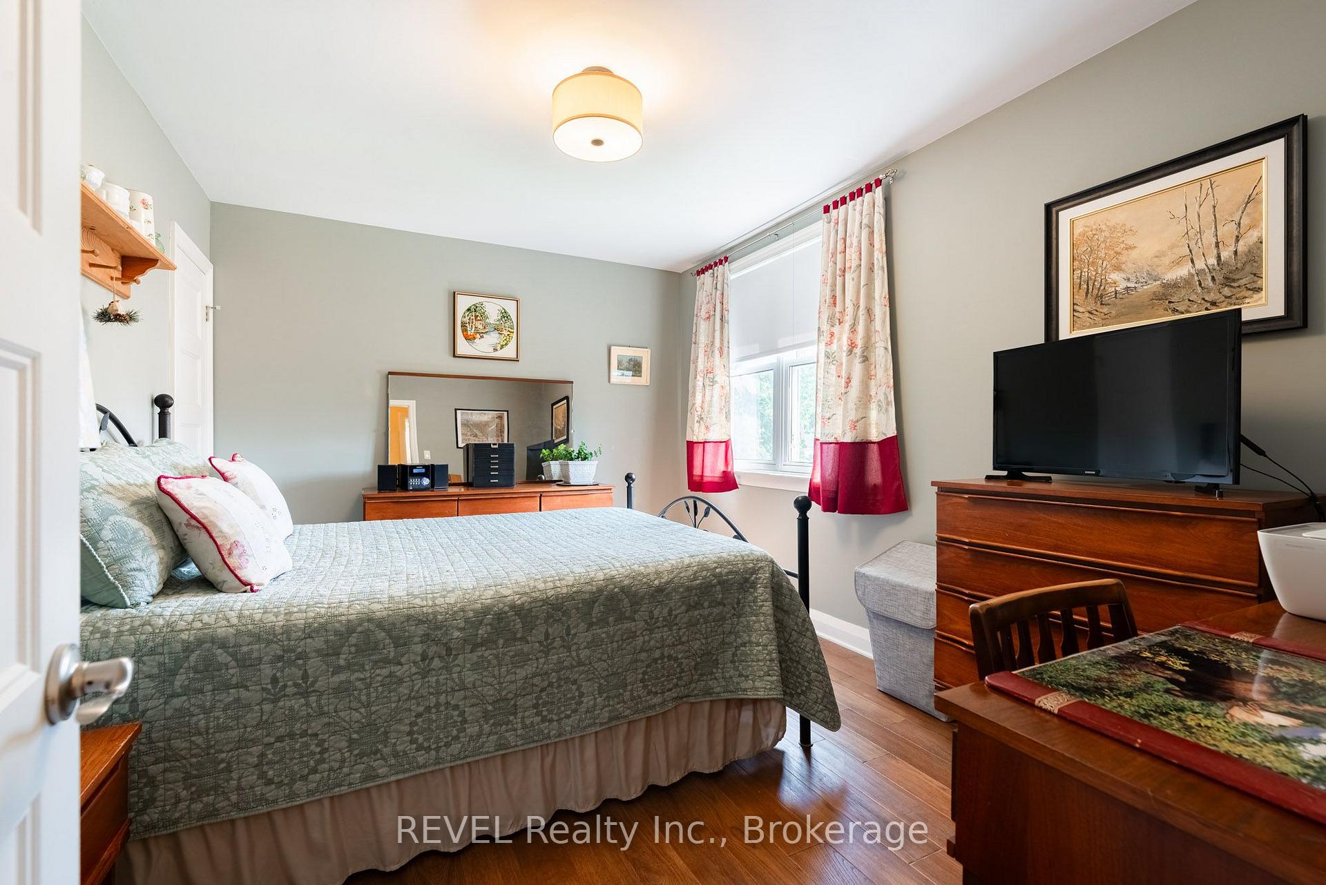 Photo 20 of 5682 Hanan Avenue, Niagara Falls, Hospital — HOMEH