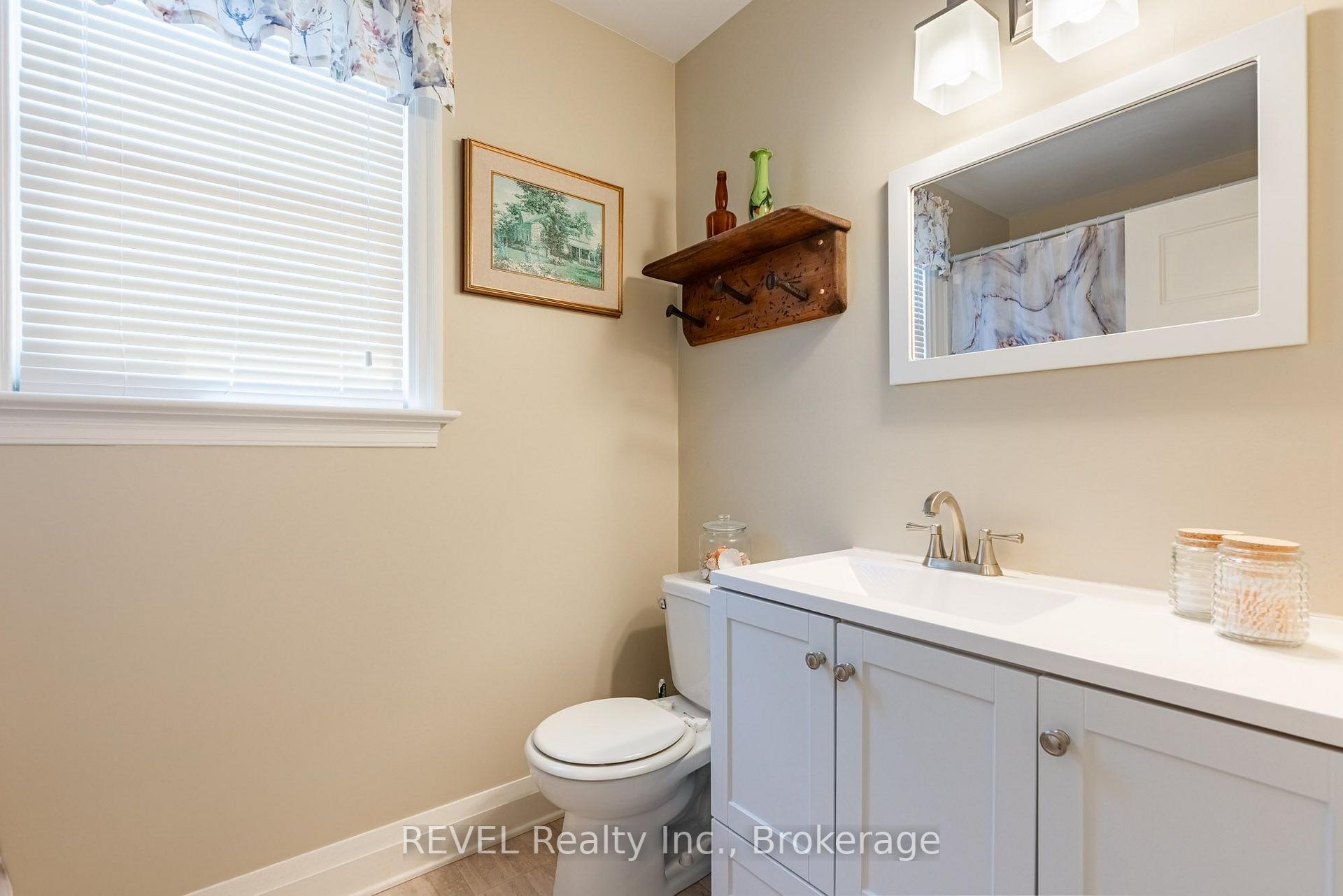 Photo 22 of 5682 Hanan Avenue, Niagara Falls, Hospital — HOMEH