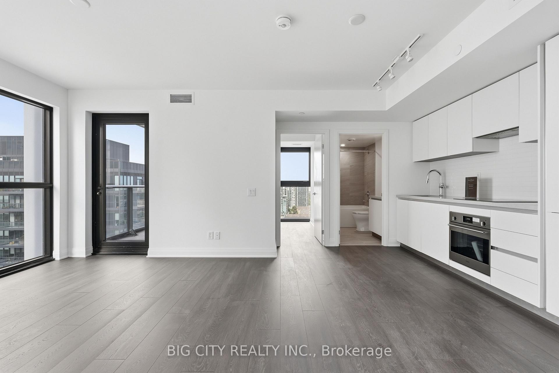 Photo 2 of Unit 1807, 25 Frederick Todd Way, Toronto, Thorncliffe Park — HOMEH