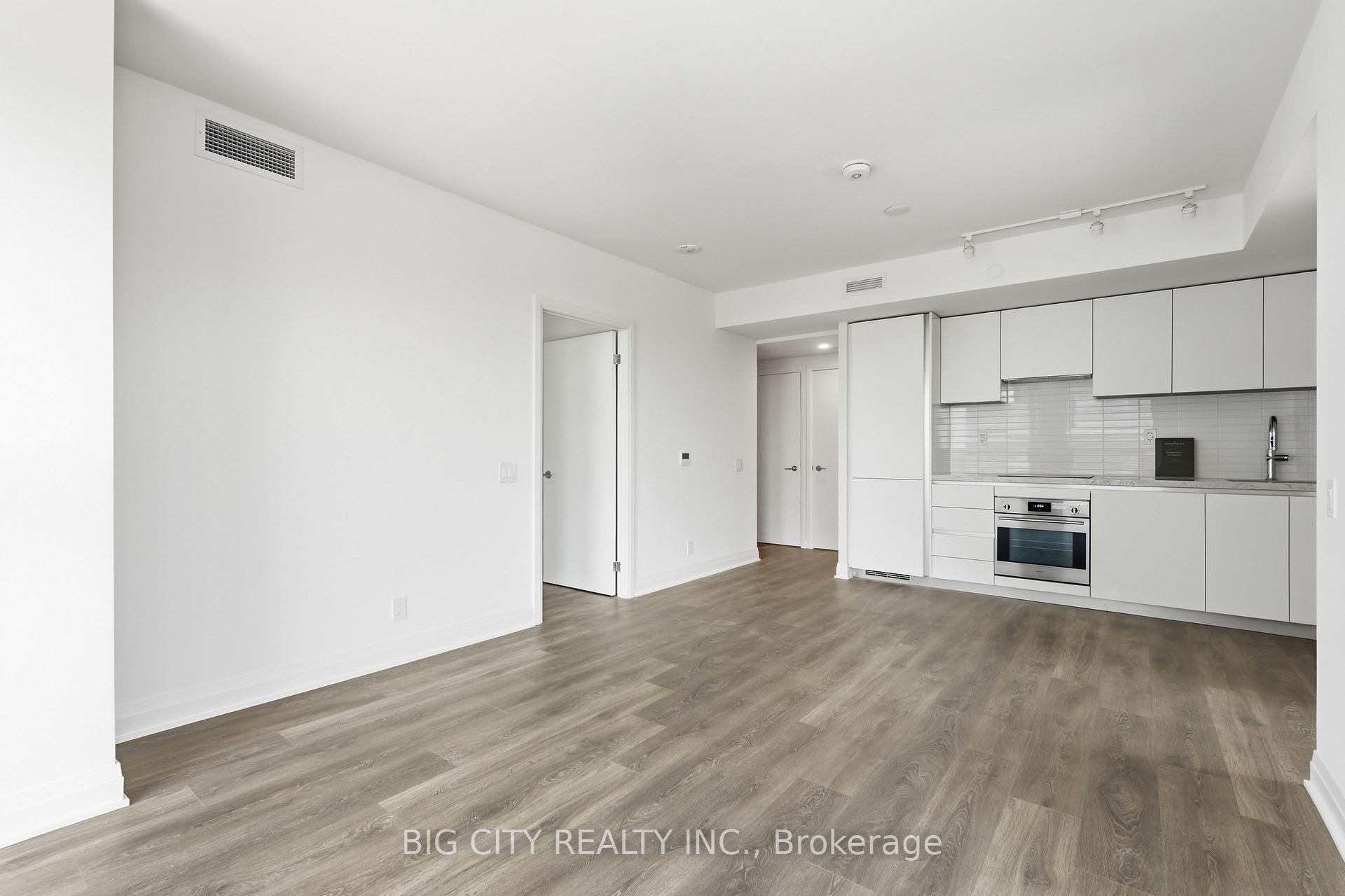 Photo 12 of Unit 1604, 25 Frederick Todd Way, Toronto, Thorncliffe Park — HOMEH