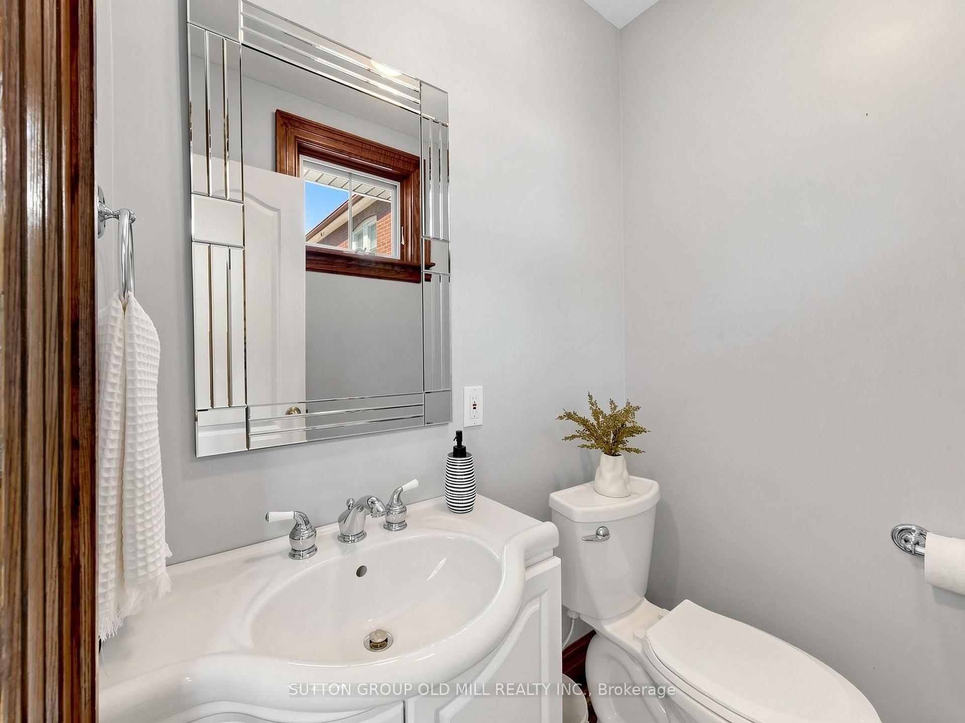 Photo 20 of 67 Old Mill Drive, Toronto, Lambton Baby Point — HOMEH