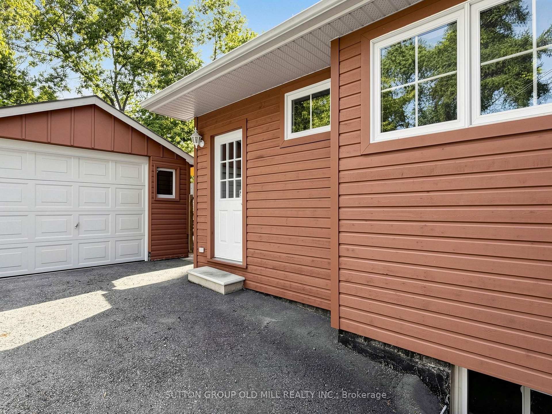 Photo 37 of 67 Old Mill Drive, Toronto, Lambton Baby Point — HOMEH