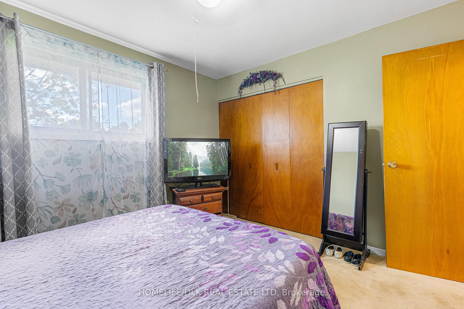 Photo 15 of 794 Comstock Crescent, Brockville, Brockville — HOMEH