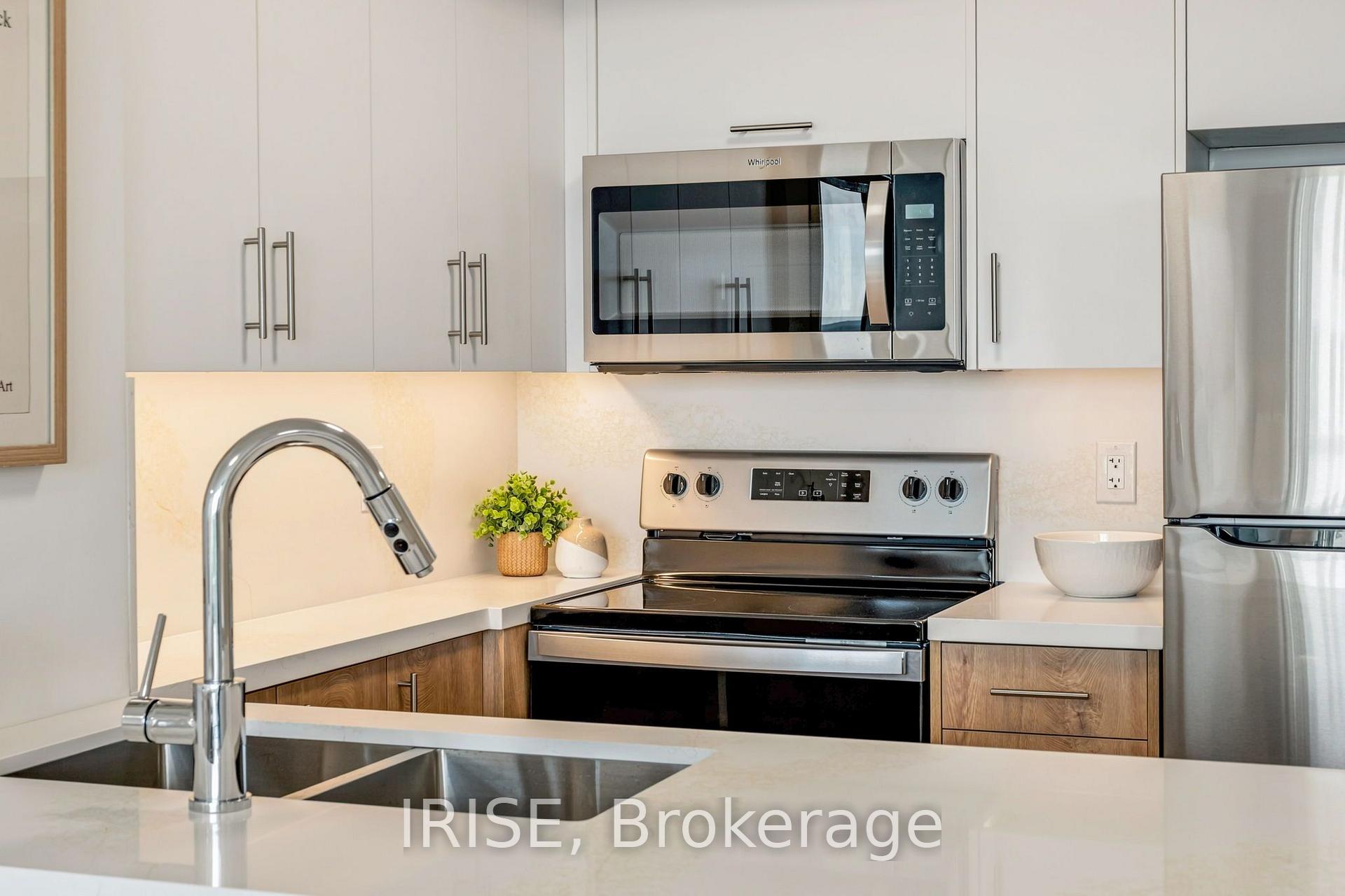 Photo 8 of Unit 1006, 5740 Yonge Street, North York, Newtonbrook West — HOMEH
