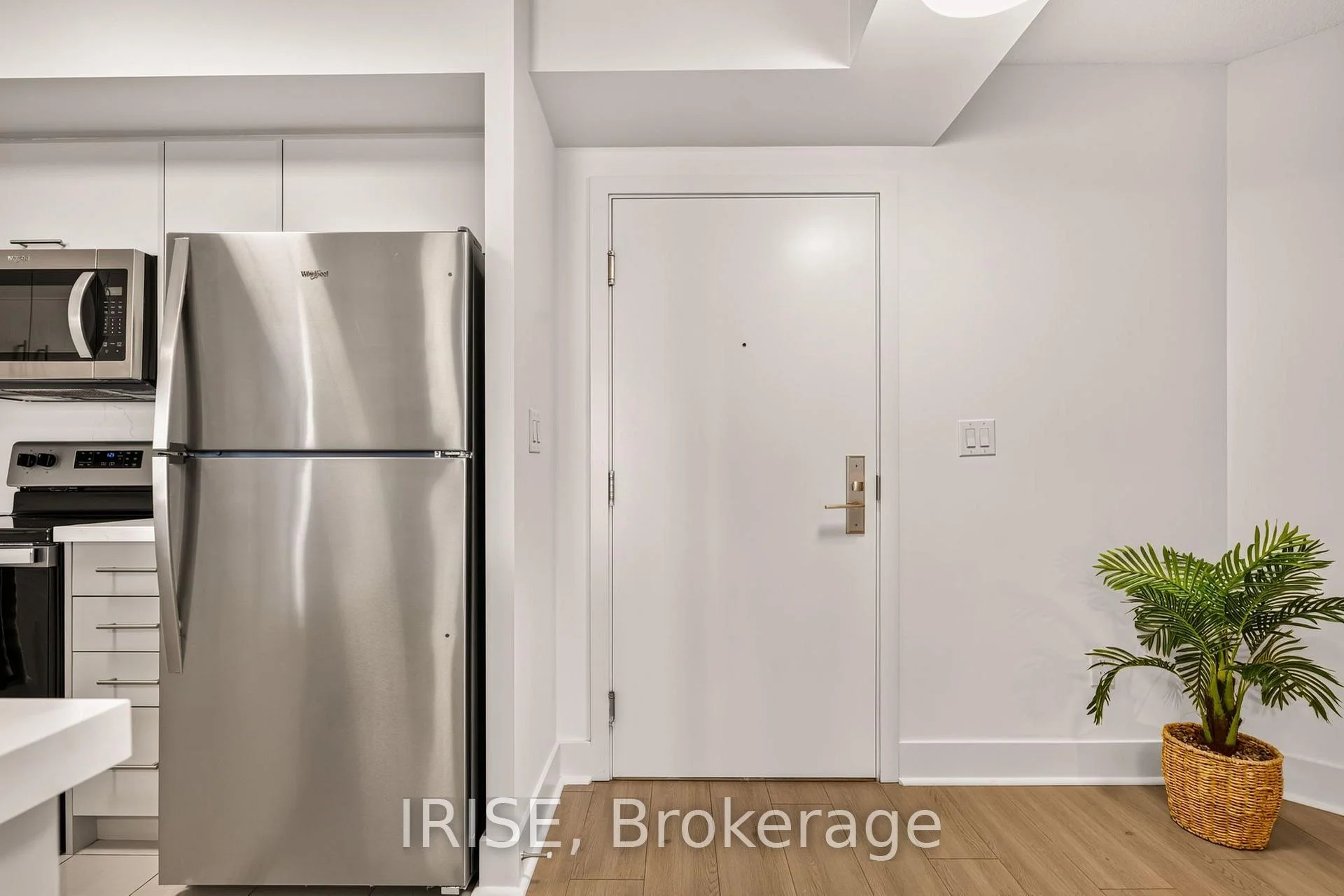 Photo 9 of Unit 1006, 5740 Yonge Street, North York, Newtonbrook West — HOMEH