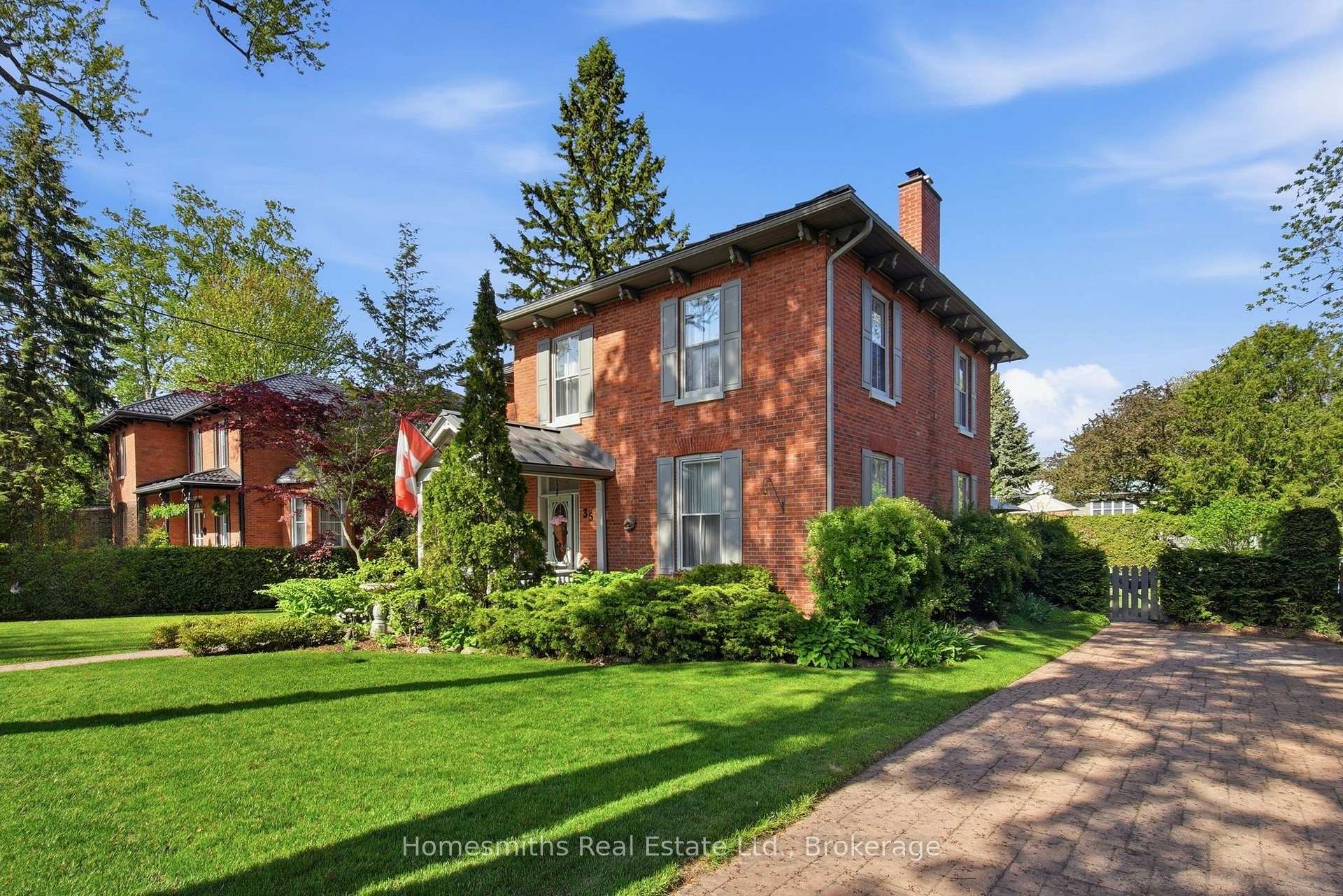Photo 2 of 35 Beech Avenue, Clarington, Bowmanville — HOMEH