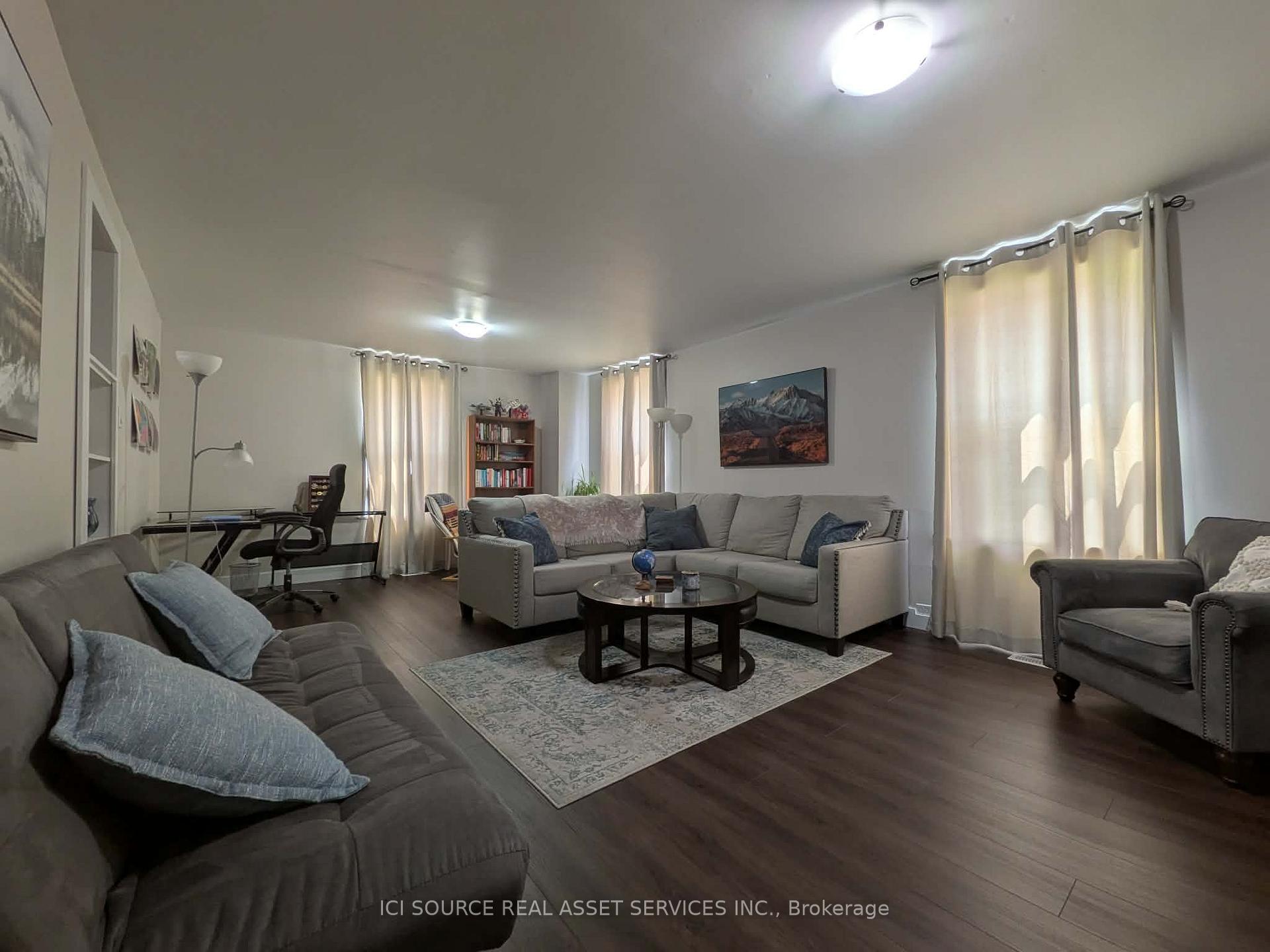 Photo 3 of 151 Singleton Drive, Belleville, Belleville Ward — HOMEH