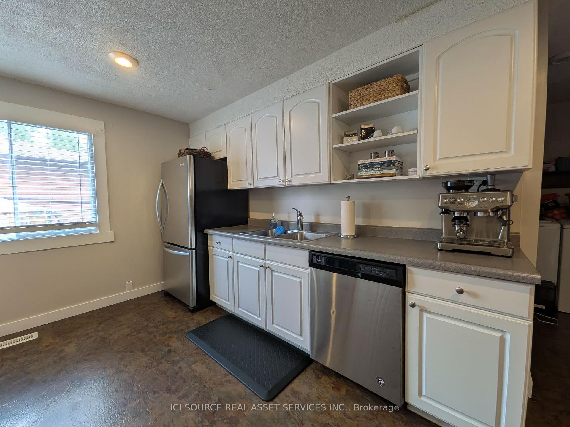 Photo 8 of 151 Singleton Drive, Belleville, Belleville Ward — HOMEH
