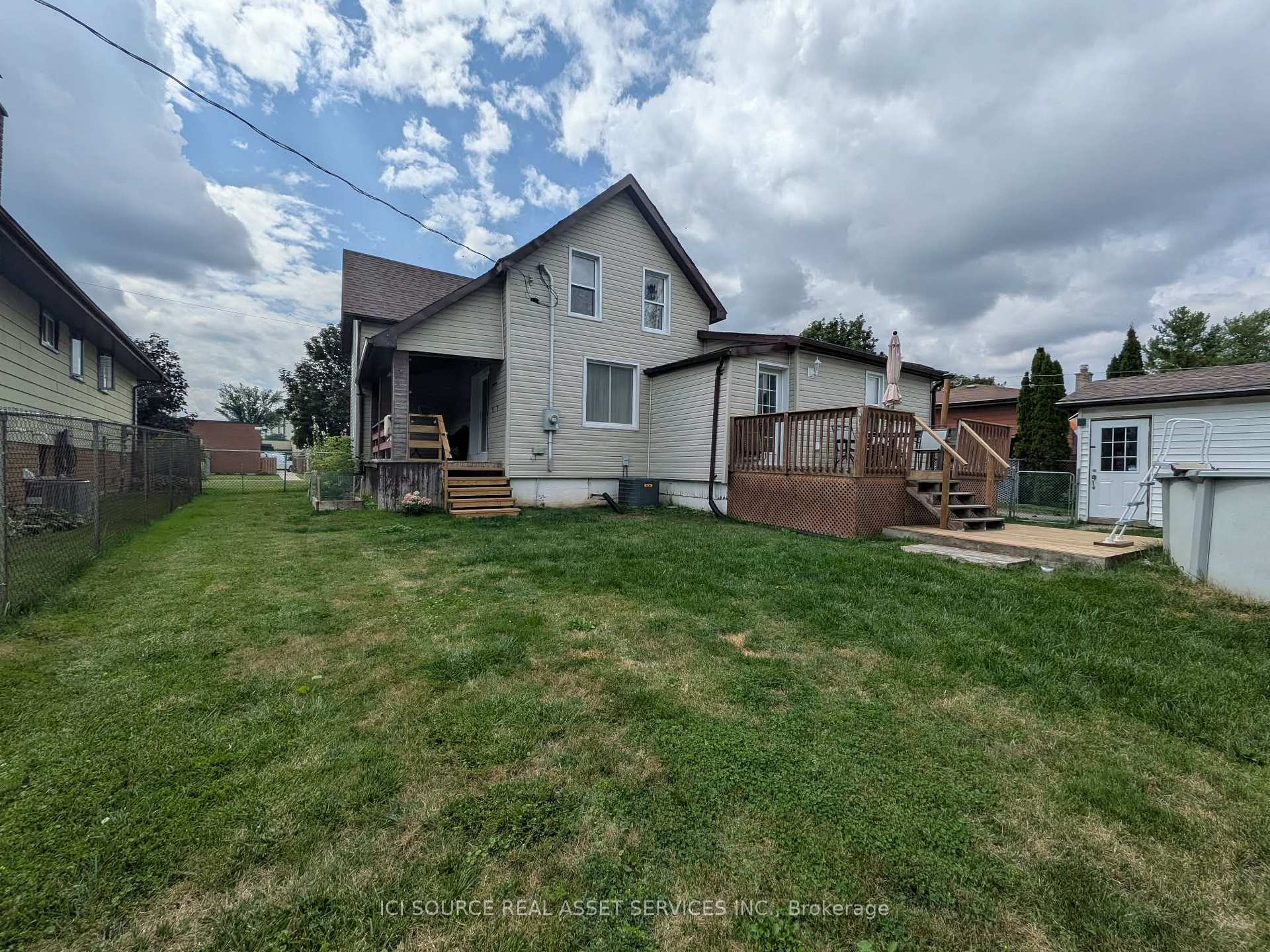 Photo 20 of 151 Singleton Drive, Belleville, Belleville Ward — HOMEH