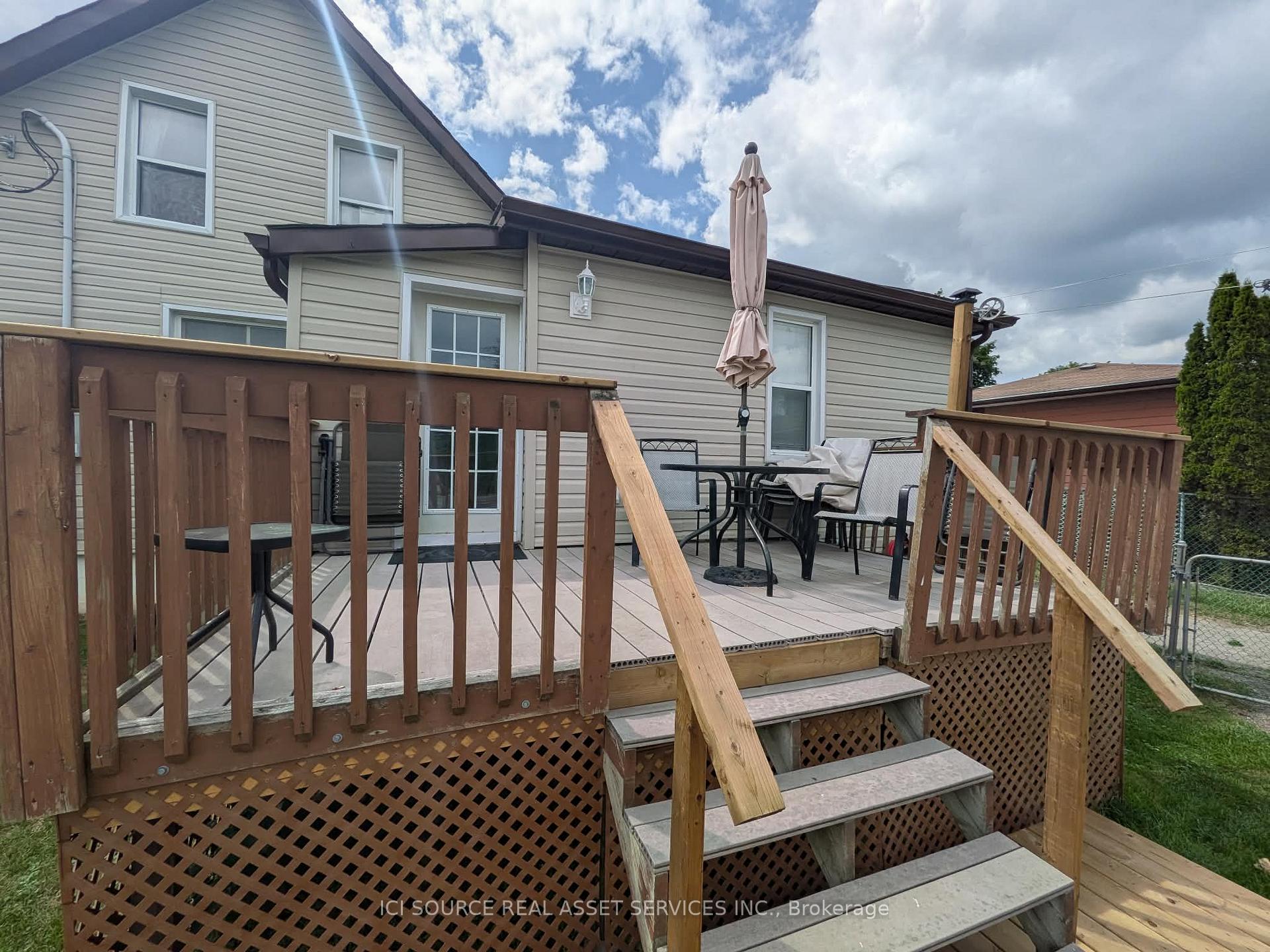 Photo 21 of 151 Singleton Drive, Belleville, Belleville Ward — HOMEH