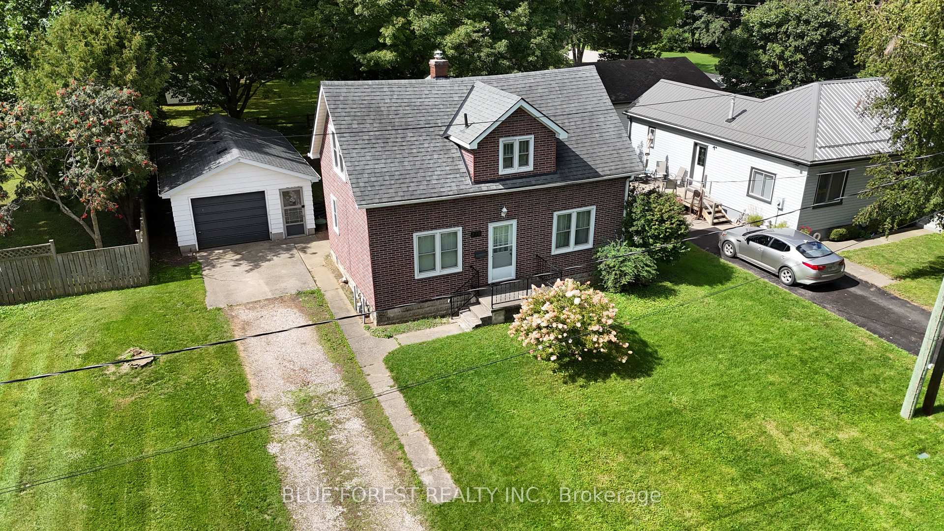 Photo 2 of 228 Flora Street, West Elgin, Rodney — HOMEH