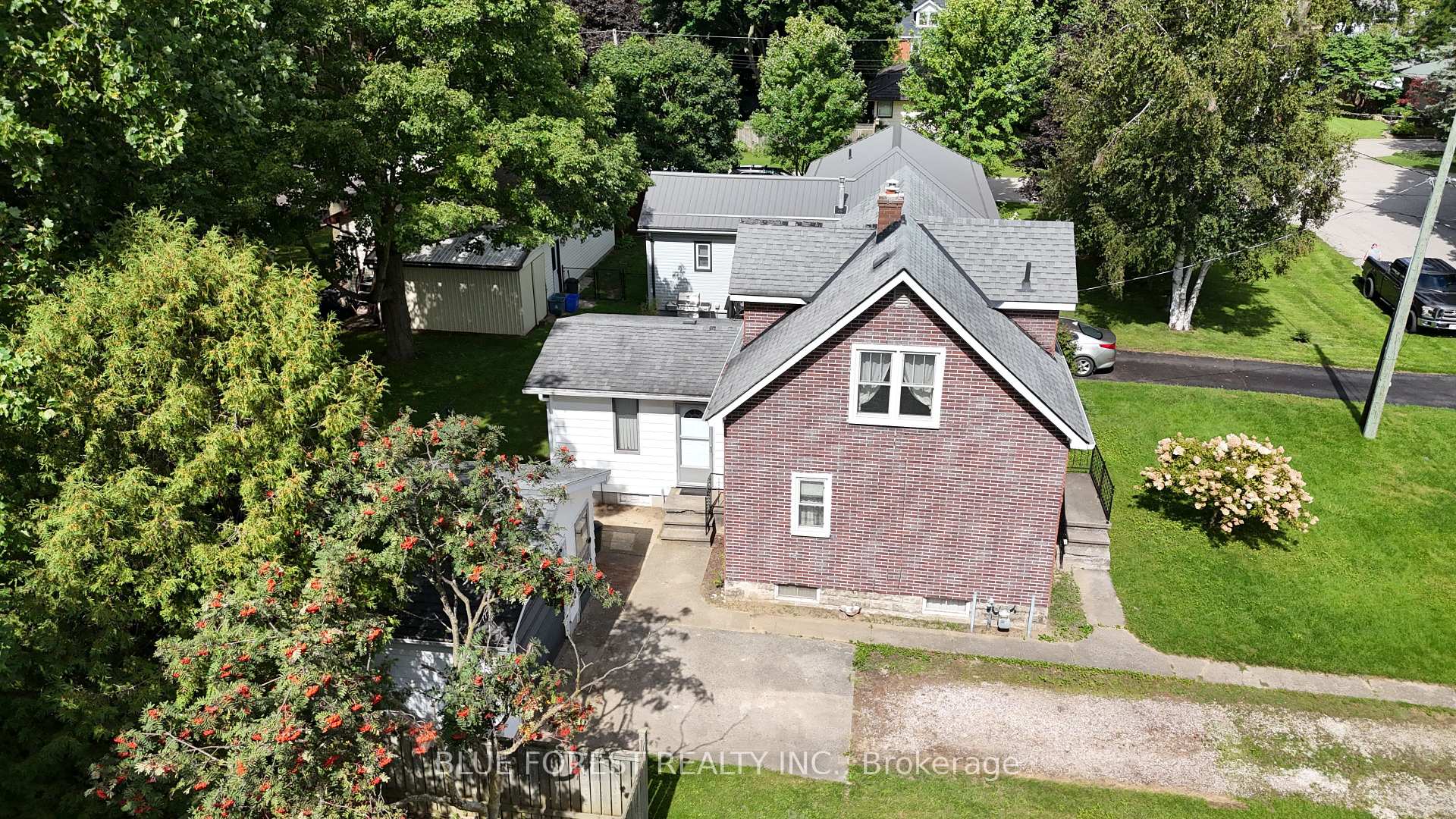 Photo 3 of 228 Flora Street, West Elgin, Rodney — HOMEH