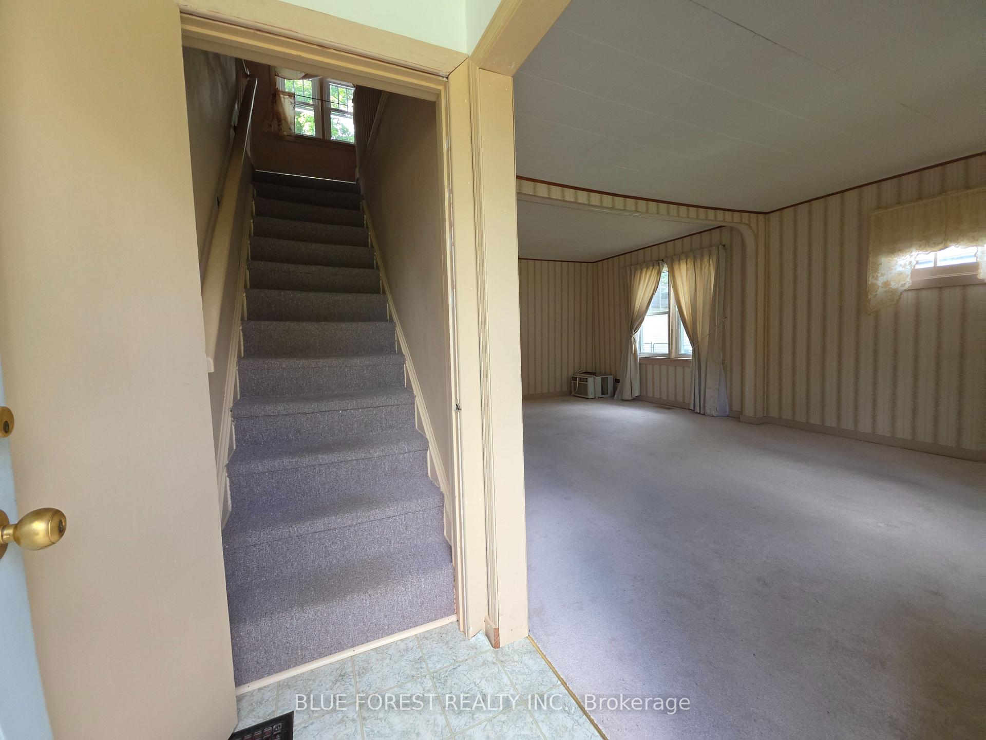 Photo 18 of 228 Flora Street, West Elgin, Rodney — HOMEH