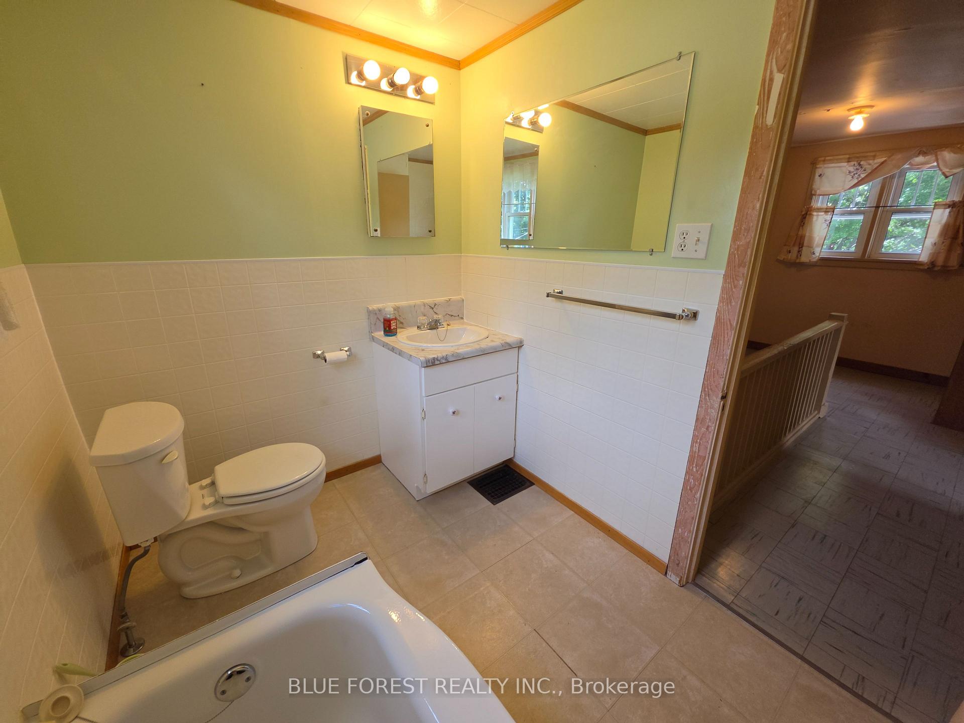 Photo 42 of 228 Flora Street, West Elgin, Rodney — HOMEH
