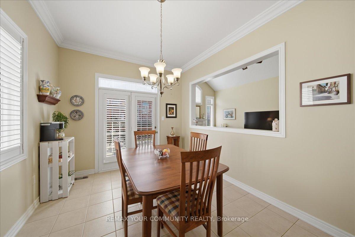 Photo 14 of 51 Tonner Crescent, Aurora, Bayview Northeast — HOMEH