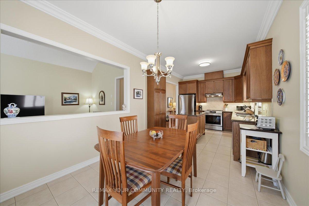 Photo 15 of 51 Tonner Crescent, Aurora, Bayview Northeast — HOMEH