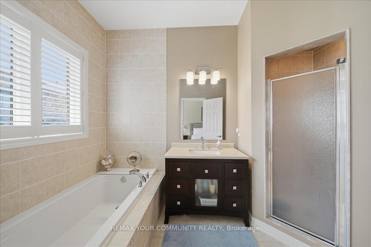 Photo 22 of 51 Tonner Crescent, Aurora, Bayview Northeast — HOMEH