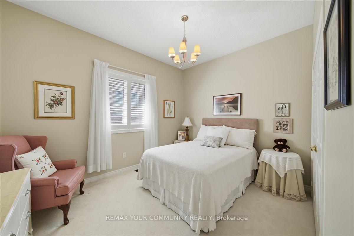 Photo 25 of 51 Tonner Crescent, Aurora, Bayview Northeast — HOMEH