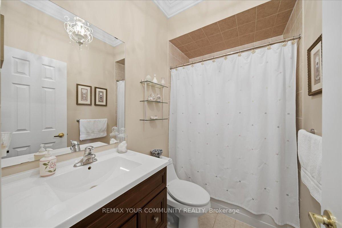 Photo 29 of 51 Tonner Crescent, Aurora, Bayview Northeast — HOMEH