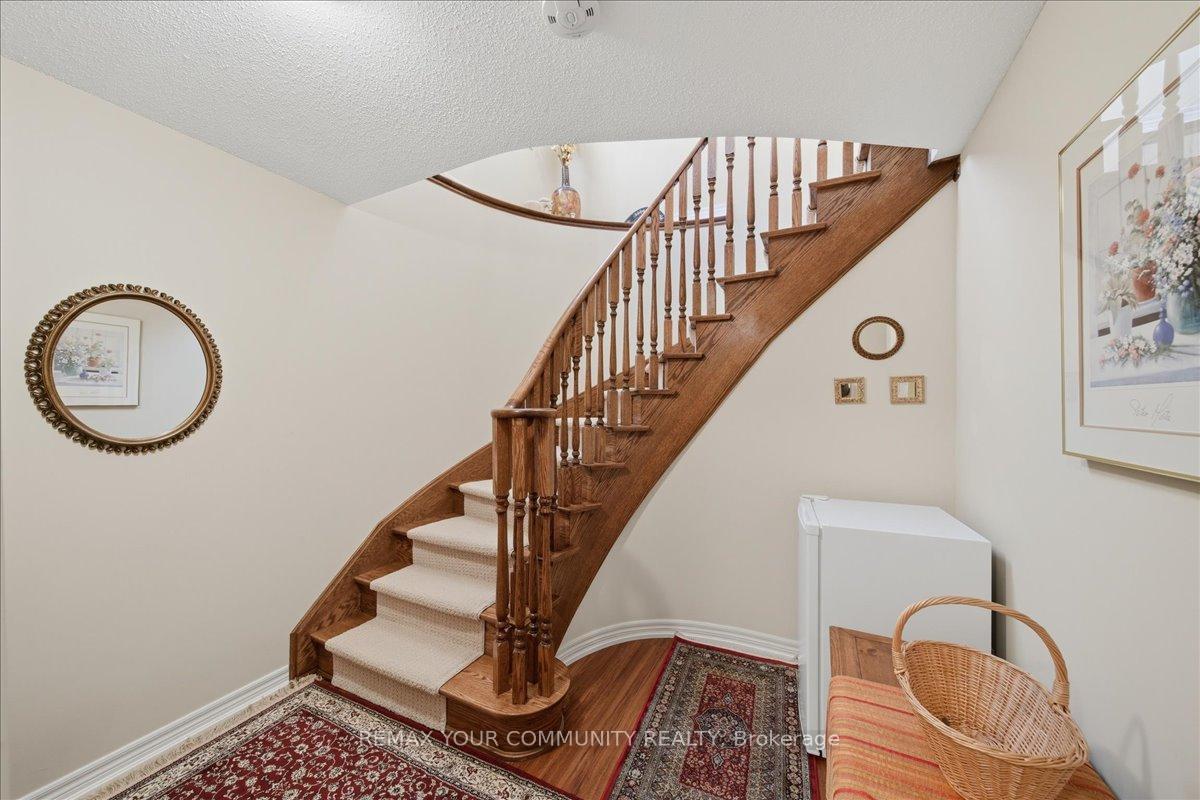 Photo 31 of 51 Tonner Crescent, Aurora, Bayview Northeast — HOMEH