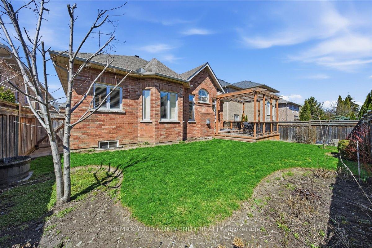 Photo 42 of 51 Tonner Crescent, Aurora, Bayview Northeast — HOMEH