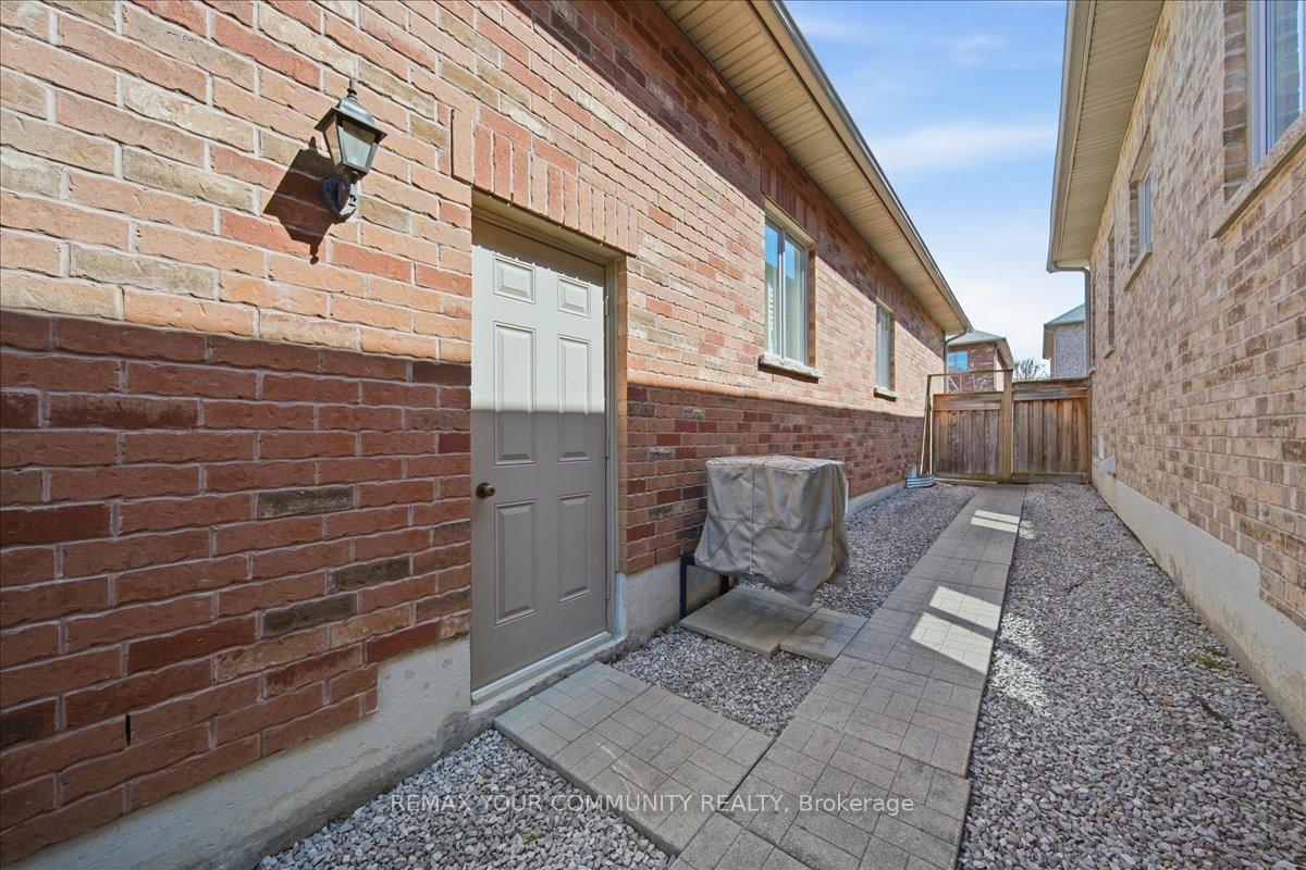 Photo 46 of 51 Tonner Crescent, Aurora, Bayview Northeast — HOMEH