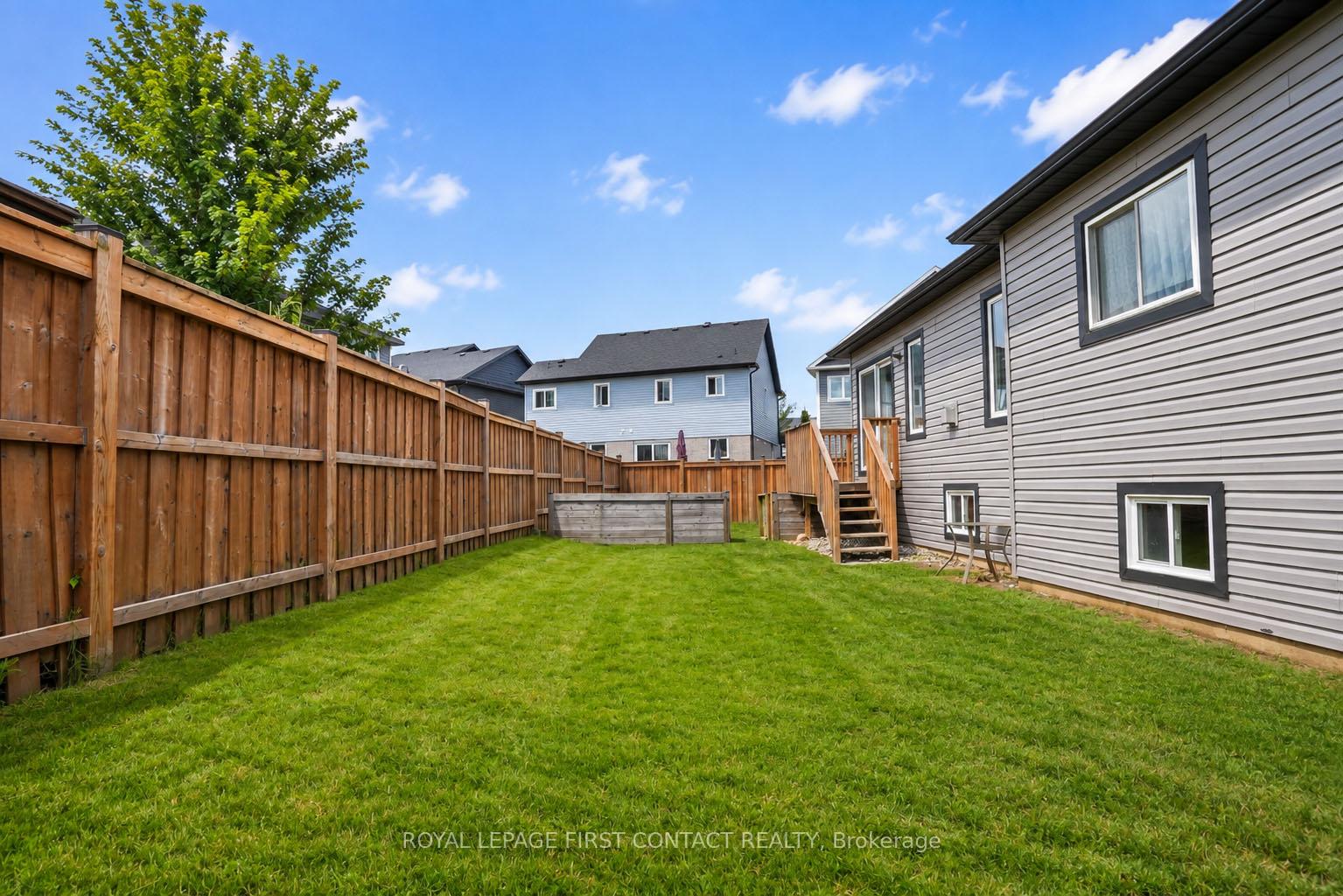 Photo 31 of 3 Maple Crown Terrace, Barrie, Innis-Shore — HOMEH
