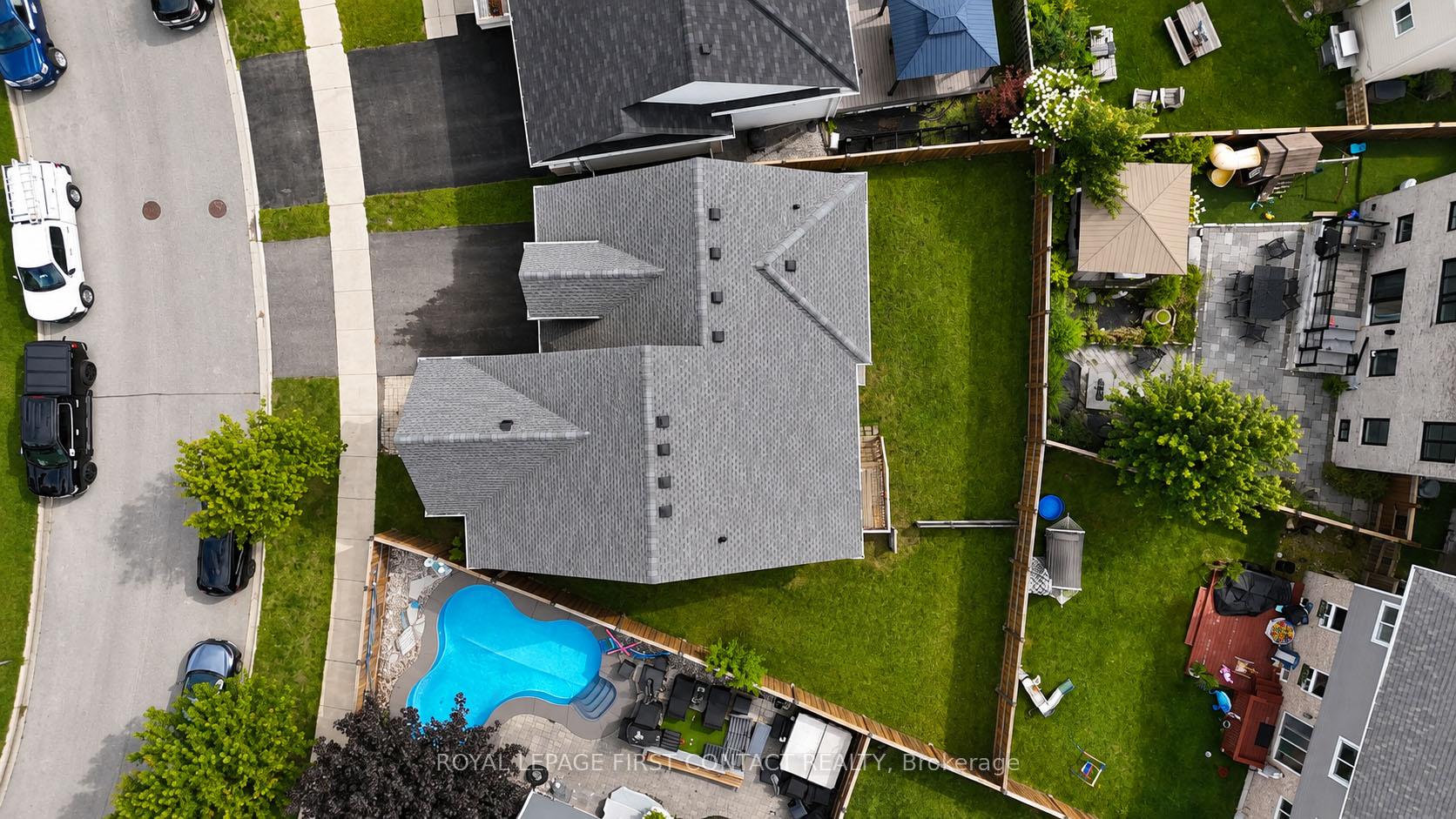 Photo 32 of 3 Maple Crown Terrace, Barrie, Innis-Shore — HOMEH