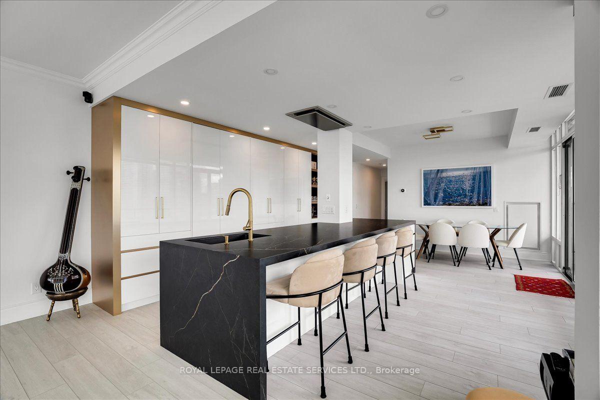 Photo 11 of Unit LPH01, 90 Stadium Road, Toronto, Waterfront Communities — HOMEH