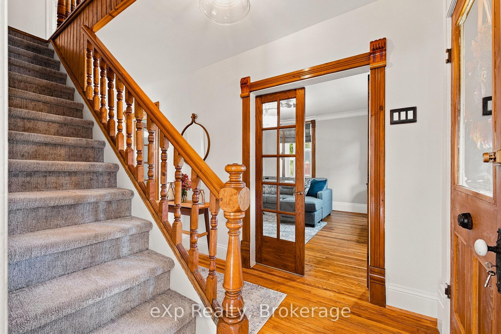 Photo 5 of 51 Osprey Street S, Southgate — HOMEH