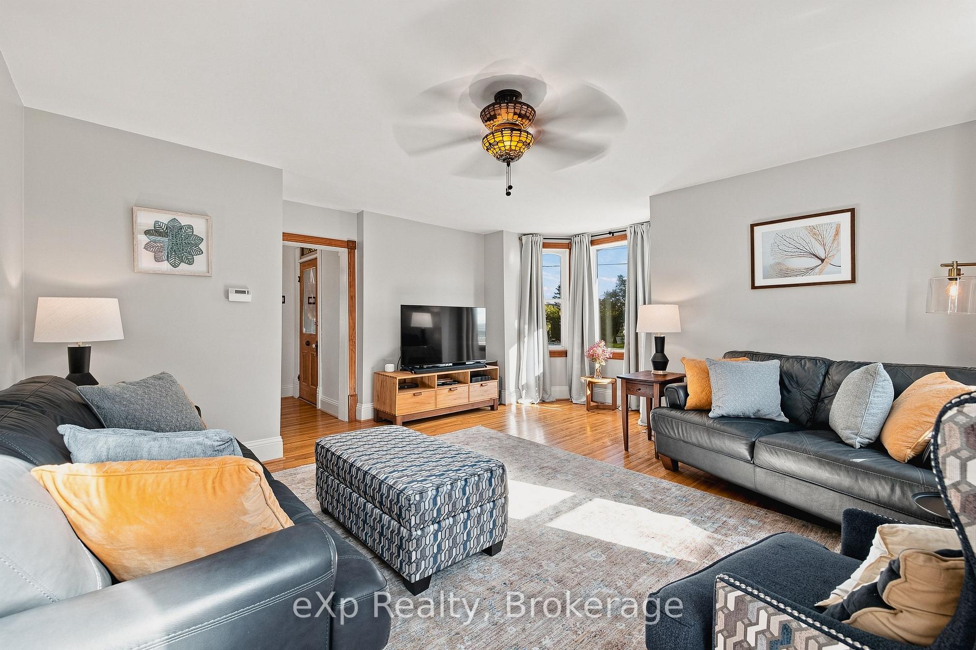 Photo 7 of 51 Osprey Street S, Southgate — HOMEH